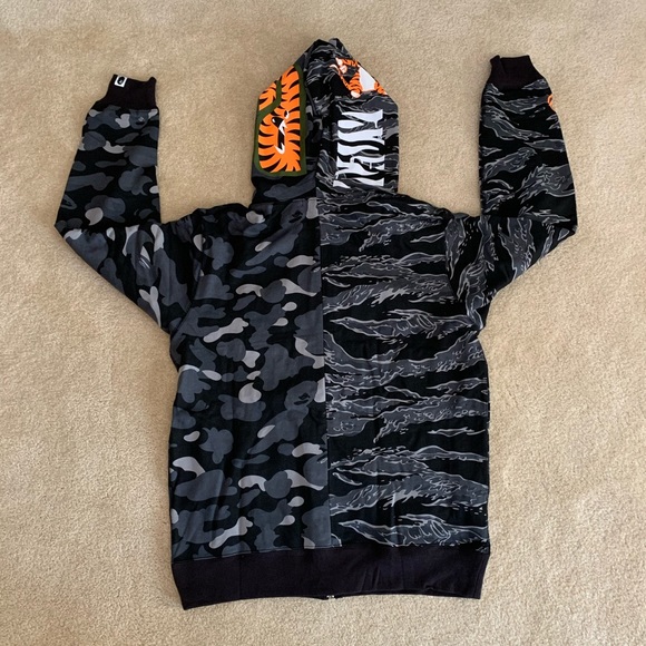 SOLD - Bape X UND Half Tiger Half Shark Hoodie - Picture 2 of 8